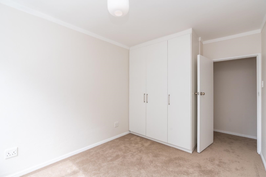 2 Bedroom Property for Sale in Sea Point Western Cape